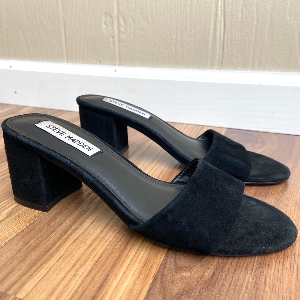 Steve Madden Lorell Black Suede Sandals